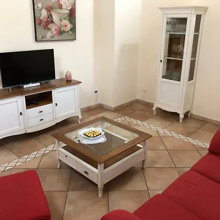Casa Indipendente * Specchia